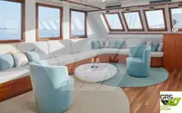 Kapal pelayaran untuk dijual