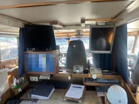 Kapal rondaan untuk dijual