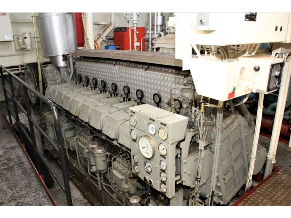 Yacht untuk dijual