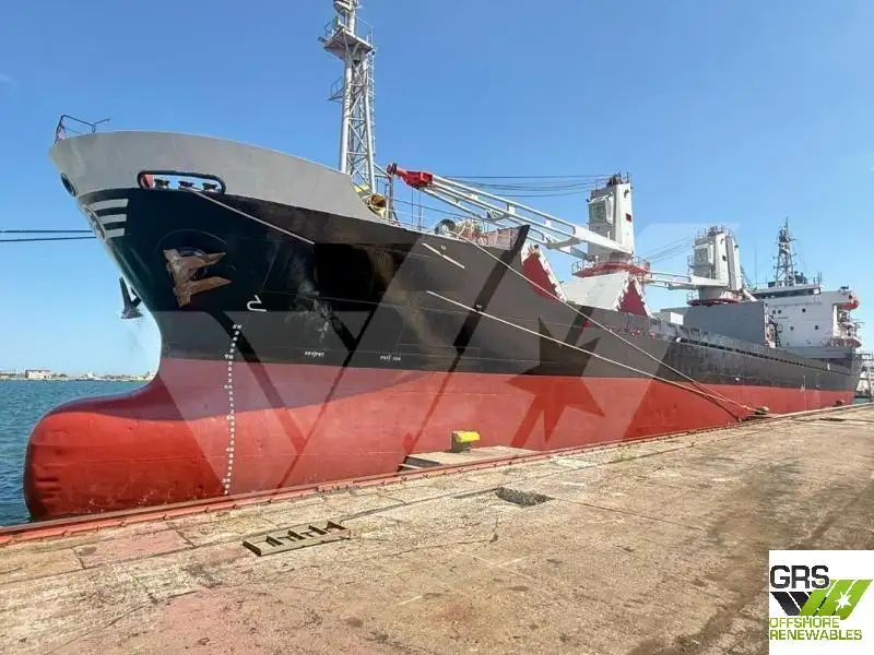 Kapal pengangkut pukal untuk dijual
