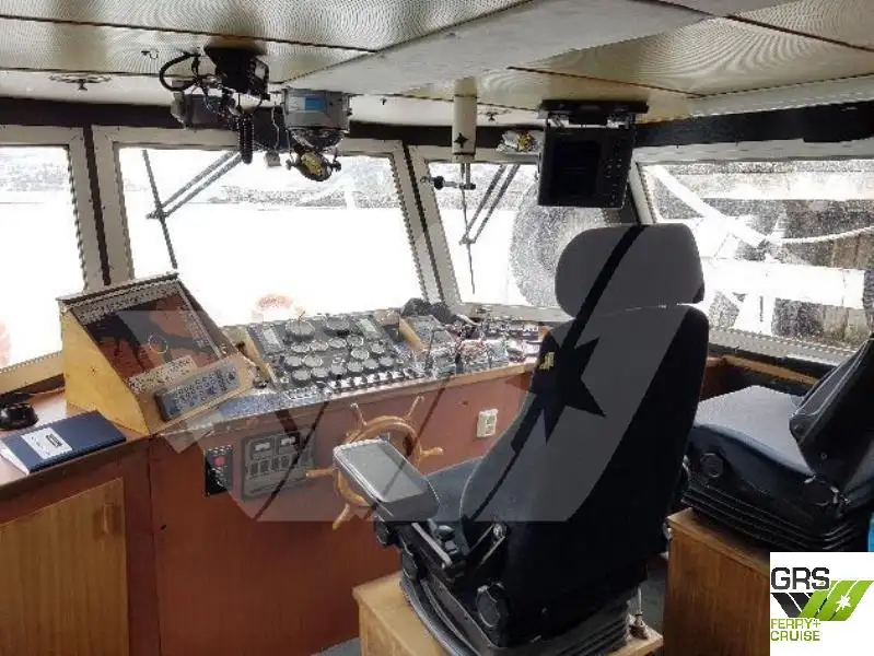 Kapal pelayaran untuk dijual