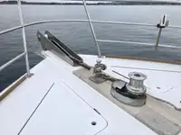 Kapal penyelidik untuk dijual