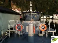 Kapal penginapan untuk dijual