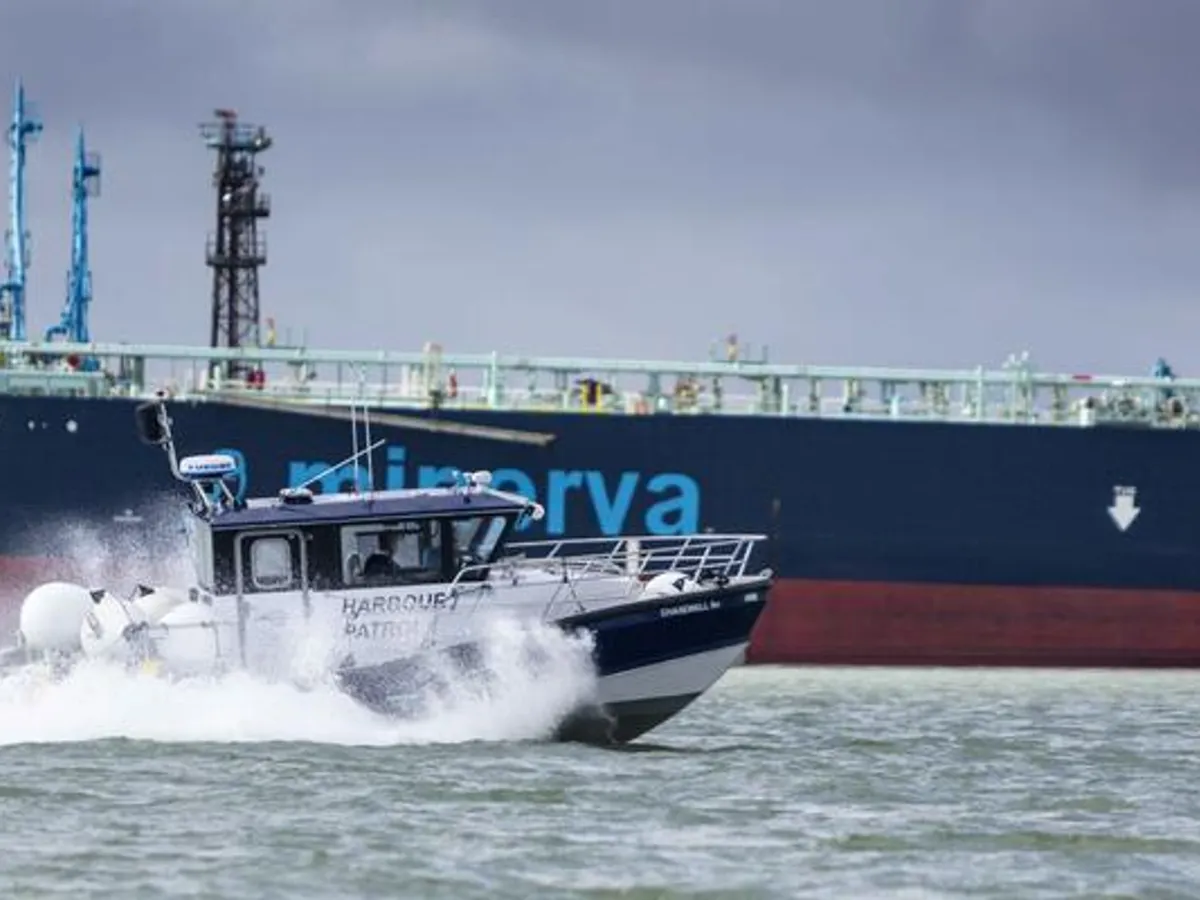 Kapal rondaan untuk dijual
