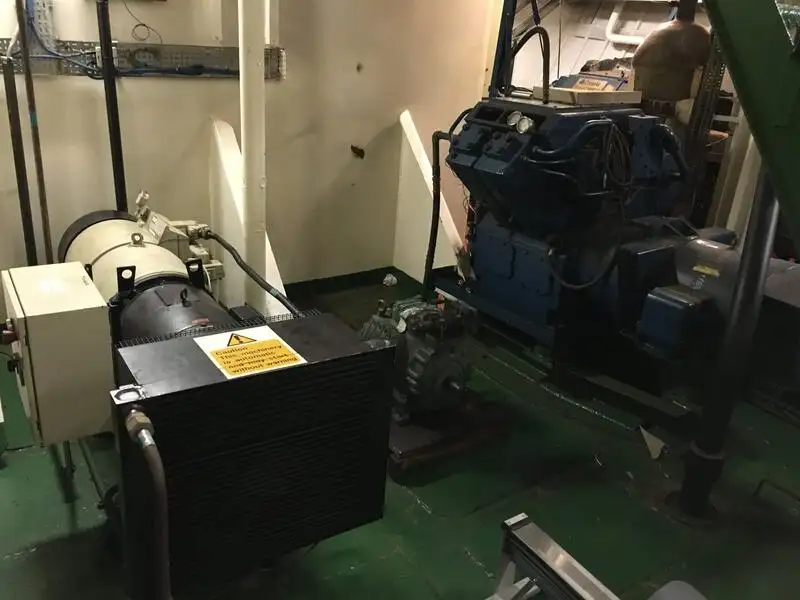 Kapal penyelidik untuk dijual