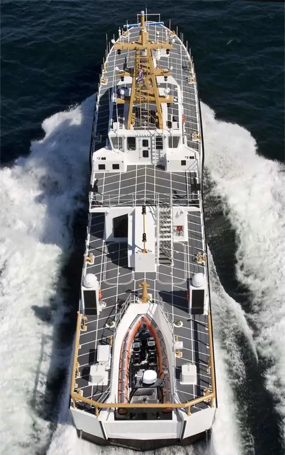 Kapal rondaan untuk dijual