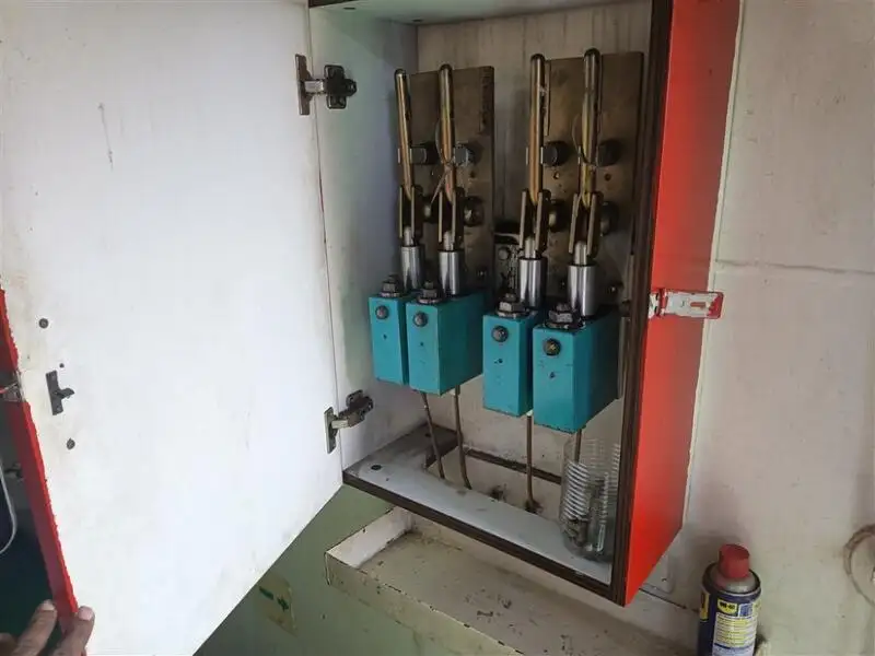 Kapal tunda untuk dijual