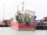Kapal memancing untuk dijual