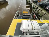 Kapal kerja untuk dijual