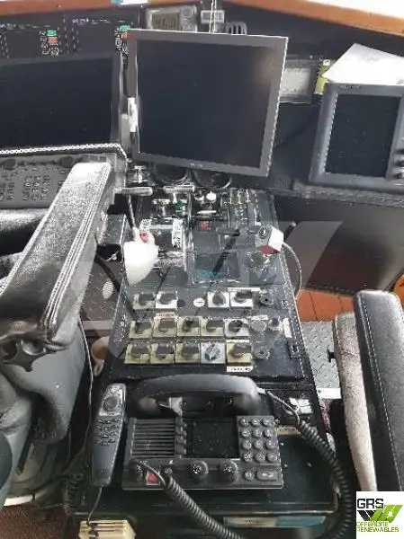 Kapal penginapan untuk dijual