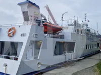 Kapal feri untuk dijual