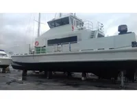 Kapal anak kapal untuk dijual