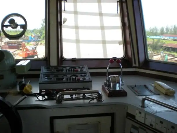Kapal tunda untuk dijual