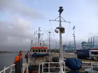 Kapal kerja untuk dijual