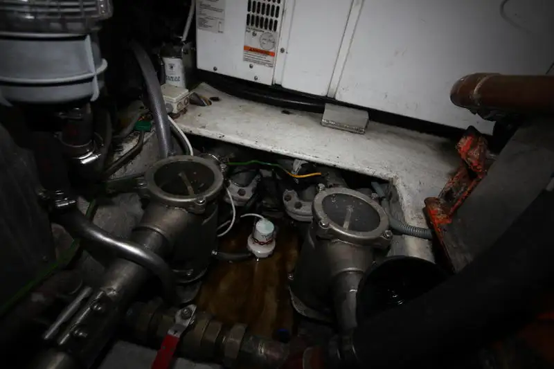 Kapal rondaan untuk dijual