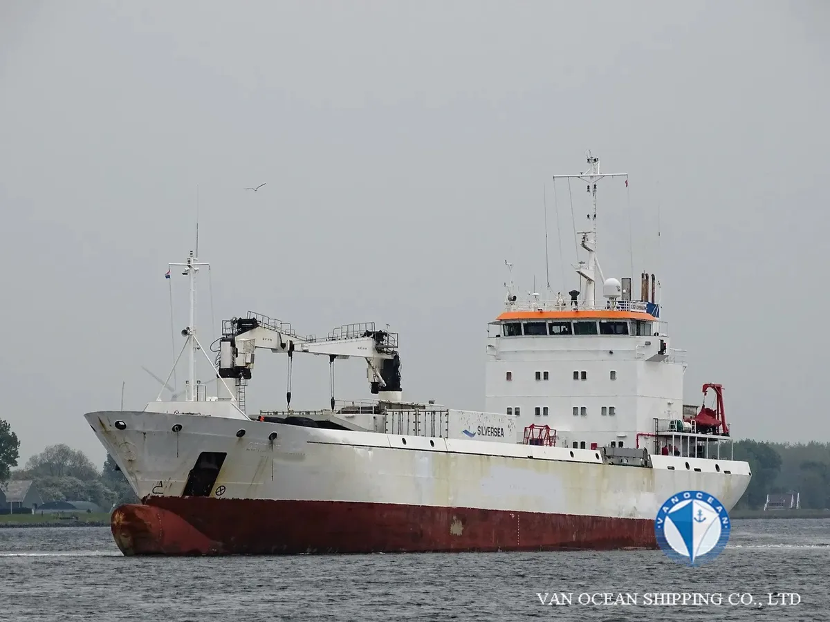 Kapal peti sejuk untuk dijual