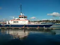 Kapal layar untuk dijual