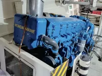 Kapal tinjauan untuk dijual