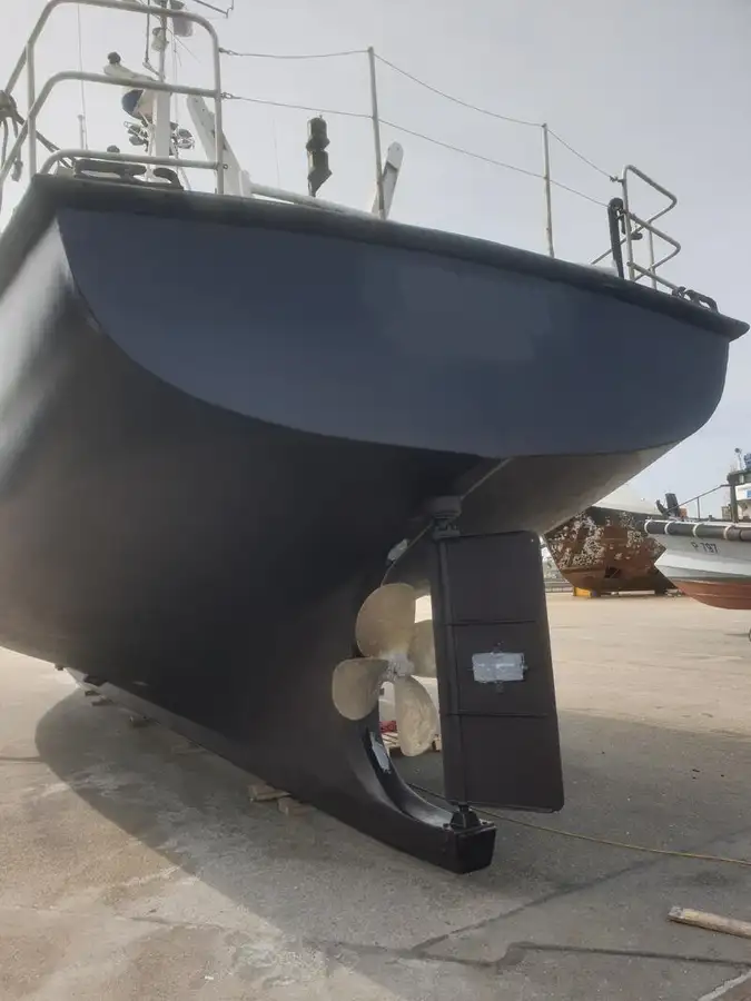 Kapal kerja untuk dijual