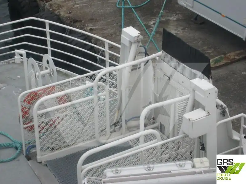 Kapal layar untuk dijual