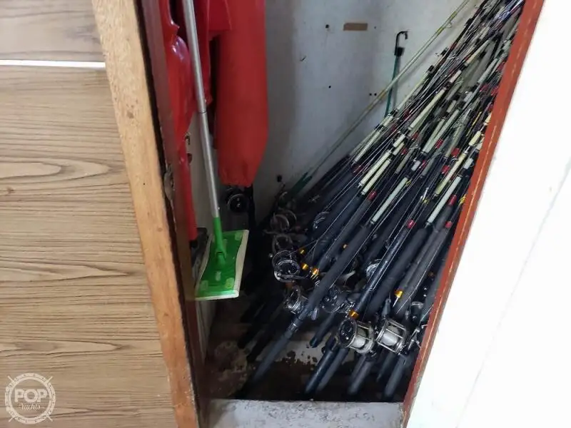 Kapal feri untuk dijual