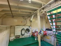 Kapal bekalan untuk dijual