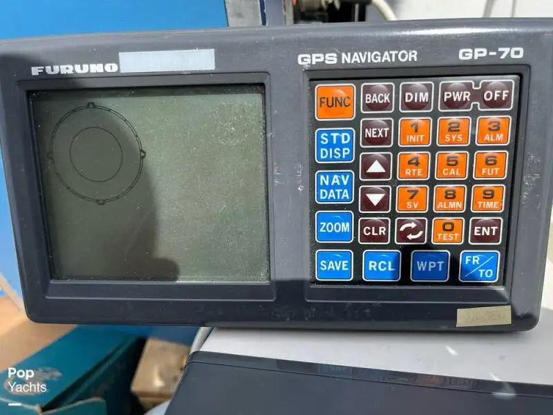 Kapal penyelamat untuk dijual