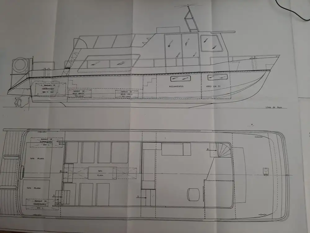 Kapal anak kapal untuk dijual