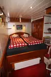 Kapal pelayaran untuk dijual