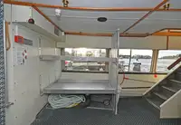 Kapal pelayaran untuk dijual