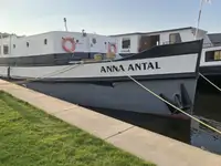 Kapal pengangkut pukal untuk dijual