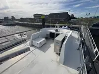 Kapal rondaan untuk dijual