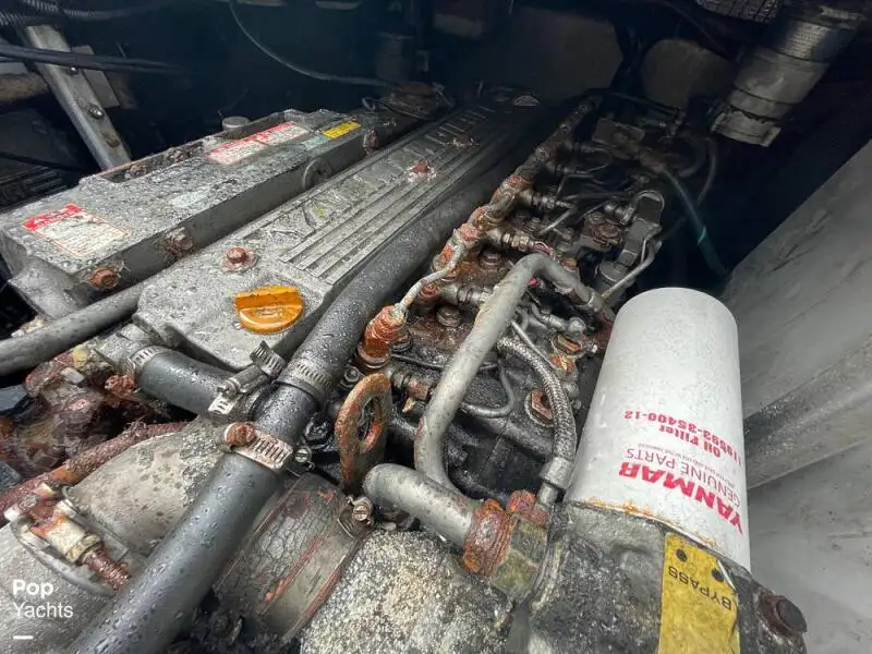Kapal pelayaran untuk dijual