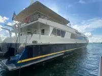 Kapal layar untuk dijual
