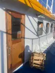 Kapal feri untuk dijual