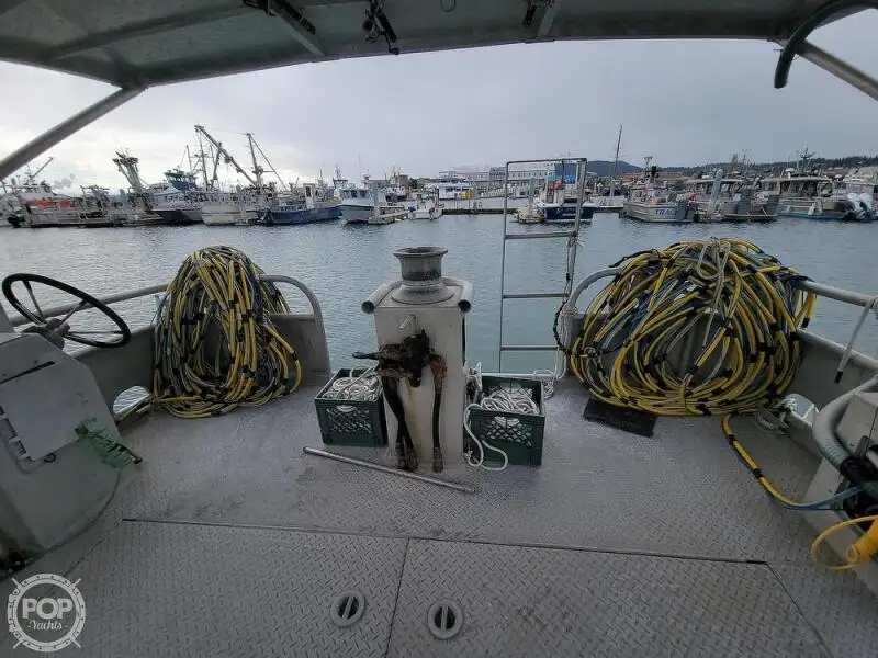 Kapal penyelamat untuk dijual
