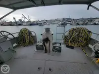 Kapal penyelamat untuk dijual