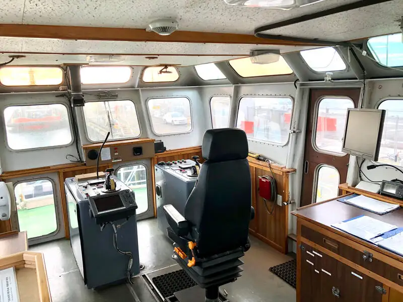 Kapal tunda untuk dijual