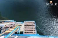 Hotel terapung untuk dijual