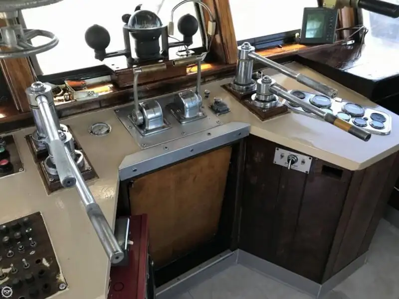 Kapal tunda untuk dijual