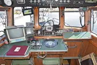 Kapal rondaan untuk dijual