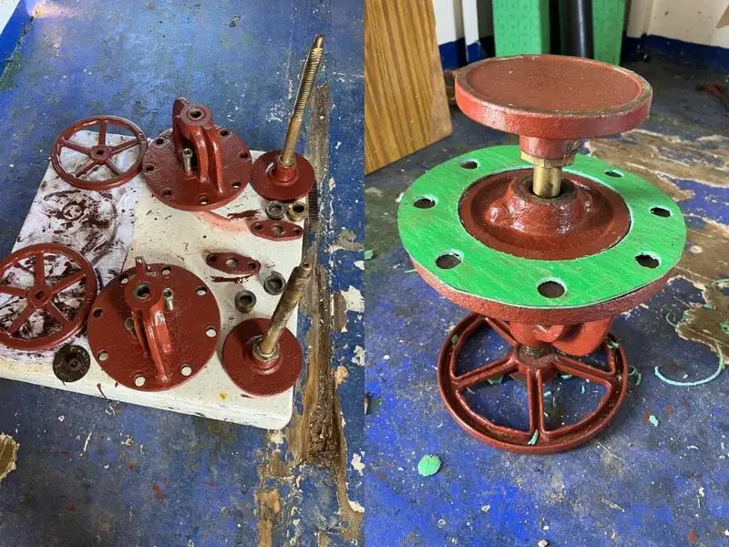 Kapal kerja untuk dijual