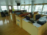 Kapal feri untuk dijual