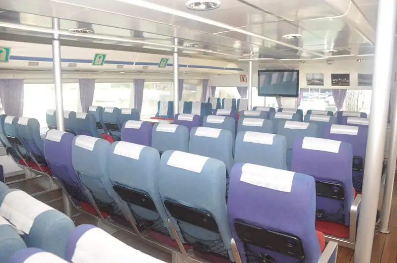 Kapal pelayaran untuk dijual