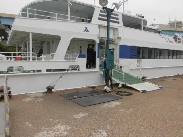Kapal feri untuk dijual