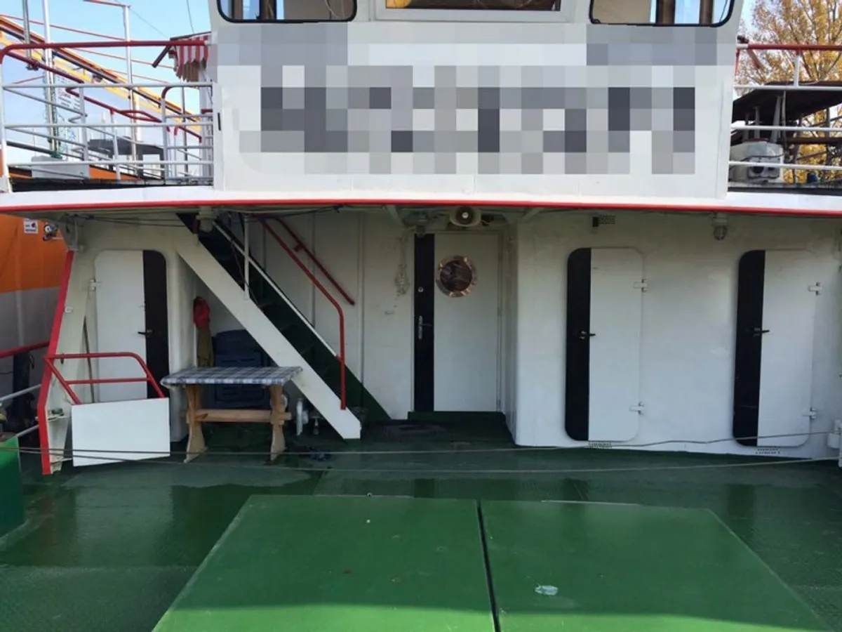 Kapal kontena untuk dijual