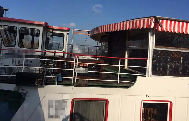 Kapal kontena untuk dijual