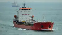 Oil/Chemical tanker untuk jualan