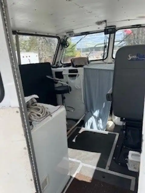 Kapal kerja untuk dijual