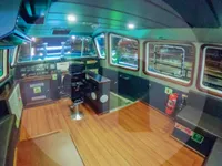 Kapal kren untuk dijual